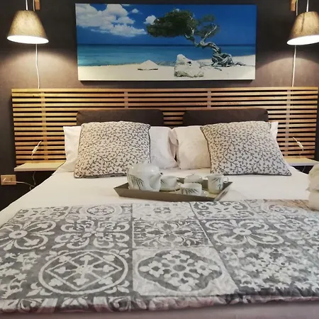 Vicolo Stretto Apartment *