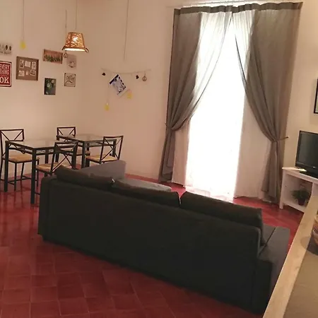 Vicolo Stretto * Σαλέρνο