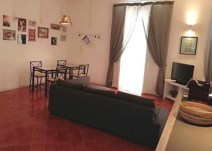 Vicolo Stretto * Салерно